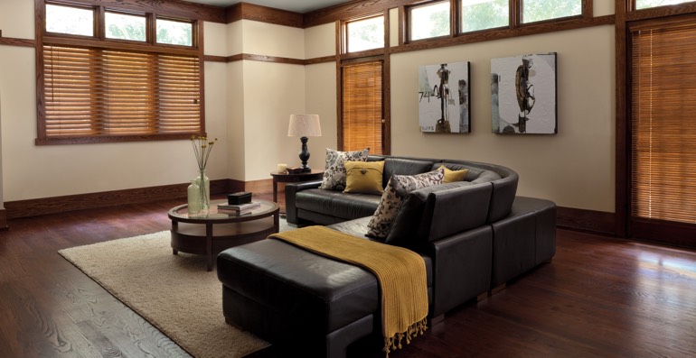 Cleveland hardwood floor and blinds